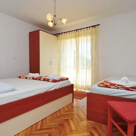 Ana Lejlighed Pakoštane